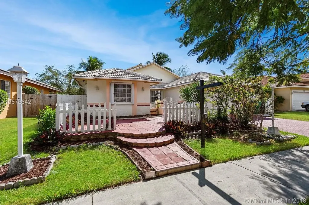 8528 Cutler Court Cutler Bay FL 33189