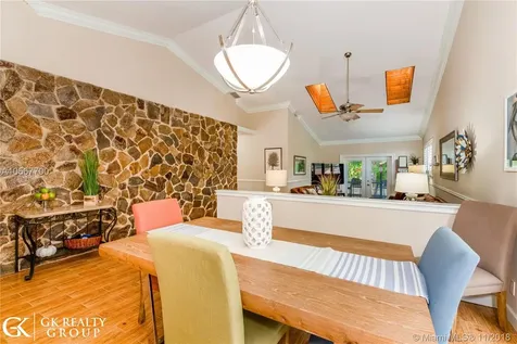7321 NW 39th Street Coral Springs FL 33065