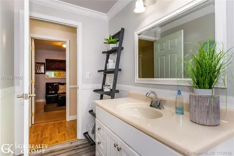 7321 NW 39th Street Coral Springs FL 33065