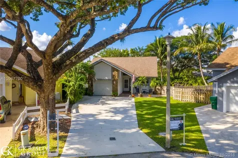 7321 NW 39th Street Coral Springs FL 33065