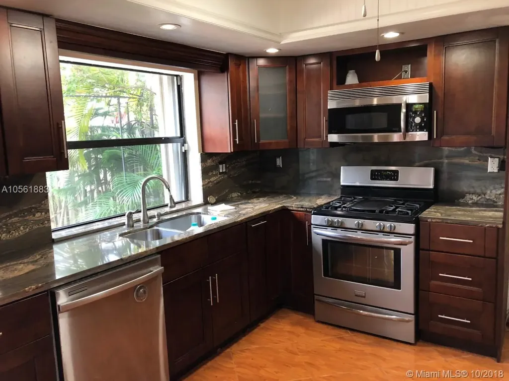 10512 SW 112th Avenue Miami FL 33176