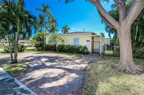 1400 Dewey Street Hollywood FL 33020