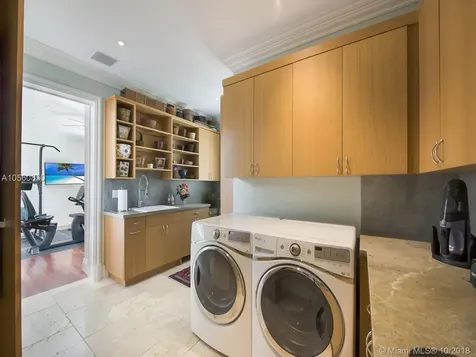 9385 Balada Street Coral Gables FL 33156