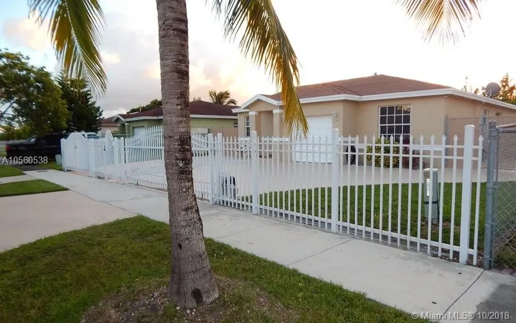 26728 SW 128th Court Homestead FL 33032