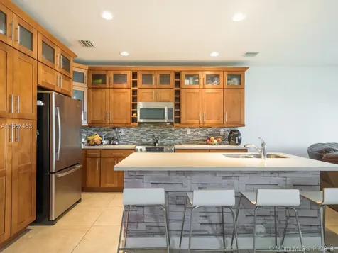 5830 NW 104th Court Medley FL 33178