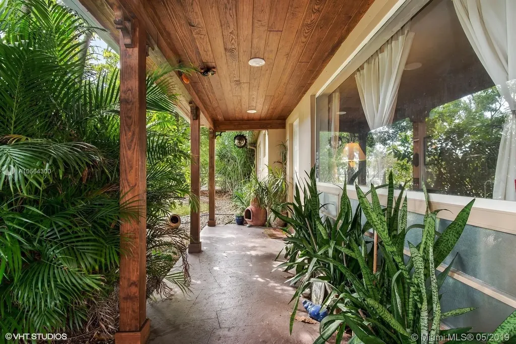 1708 N 32nd Court Hollywood FL 33021