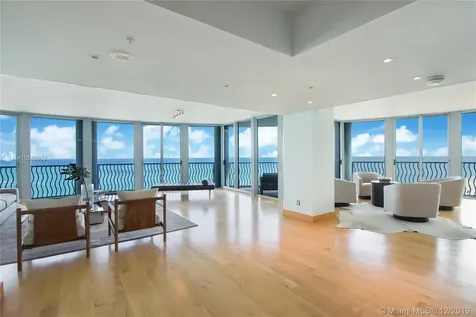 1500 Ocean Drive Miami Beach FL 33139