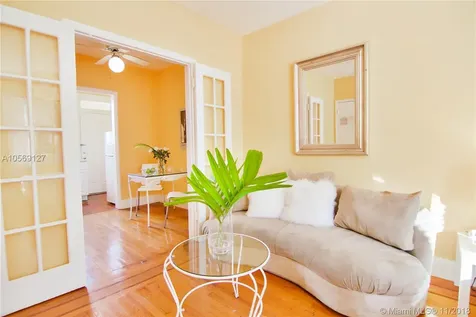 1415 Collins Avenue Miami Beach FL 33139
