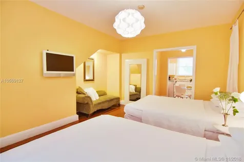1415 Collins Avenue Miami Beach FL 33139
