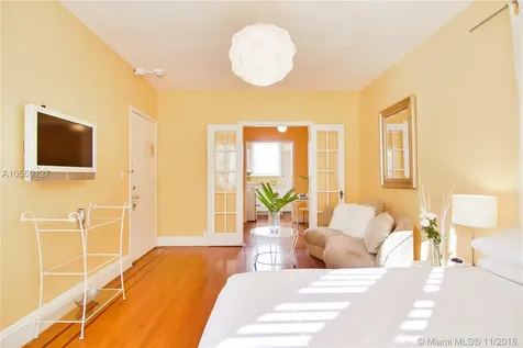 1415 Collins Avenue Miami Beach FL 33139