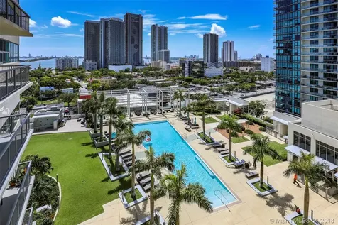 3301 NE 1 Avenue Miami FL 33137
