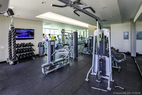3301 NE 1 Avenue Miami FL 33137