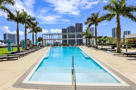 3301 NE 1 Avenue Miami FL 33137