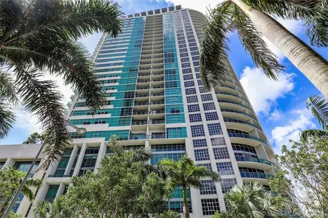 3301 NE 1 Avenue Miami FL 33137