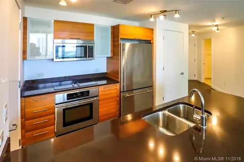 3301 NE 1 Avenue Miami FL 33137