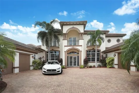 12992 Grand Oaks Drive Davie FL 33330