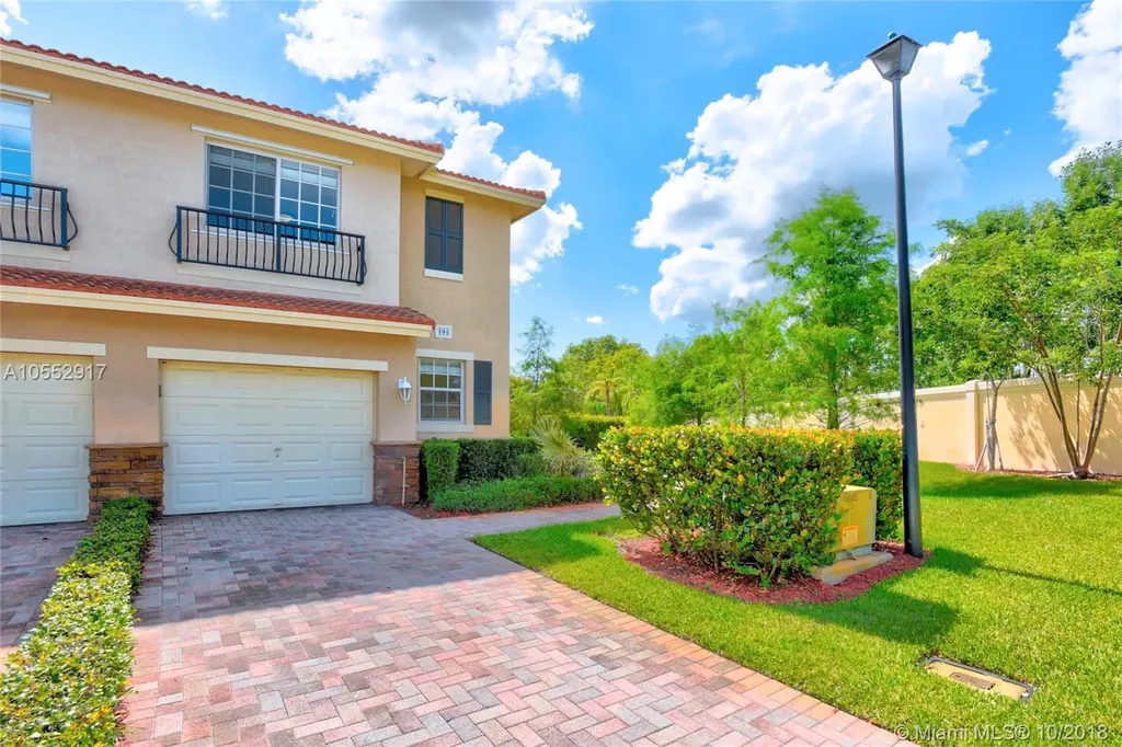 191 Las Brisas Circle Sunrise FL 33326