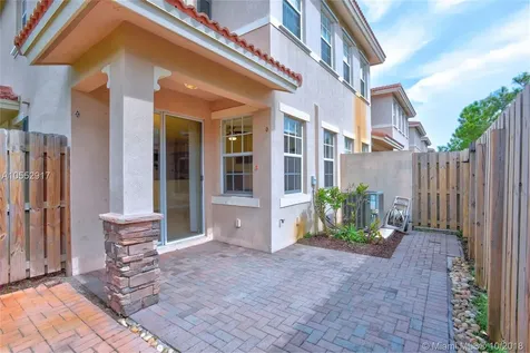 191 Las Brisas Circle Sunrise FL 33326