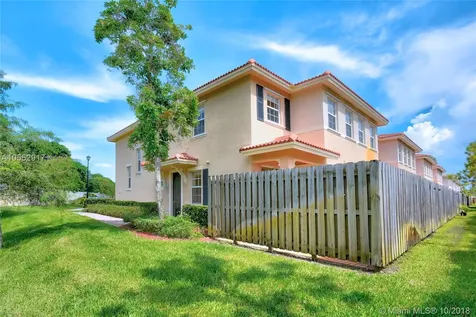 191 Las Brisas Circle Sunrise FL 33326