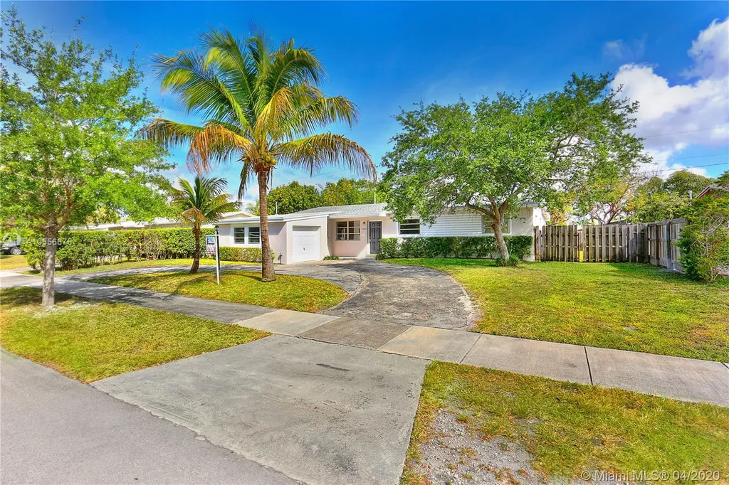 9011 SW 197th Street Cutler Bay FL 33157