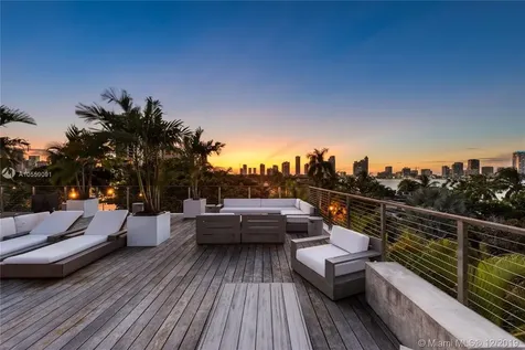 1142 N Venetian Drive Miami Beach FL 33139