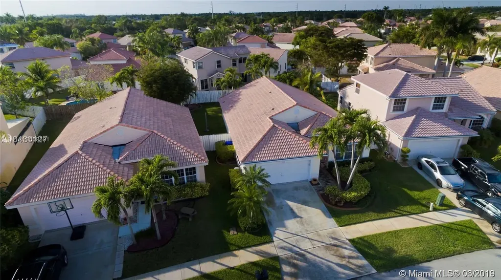 1326 SW 180th Avenue Pembroke Pines FL 33029