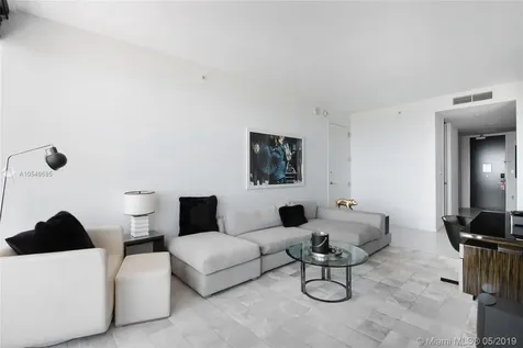 2201 Collins Avenue Miami Beach FL 33139