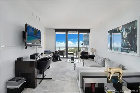 2201 Collins Avenue Miami Beach FL 33139