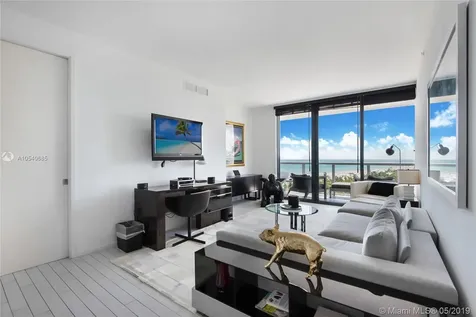 2201 Collins Avenue Miami Beach FL 33139