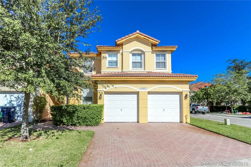 10907 NW 87th Lane Doral FL 33178