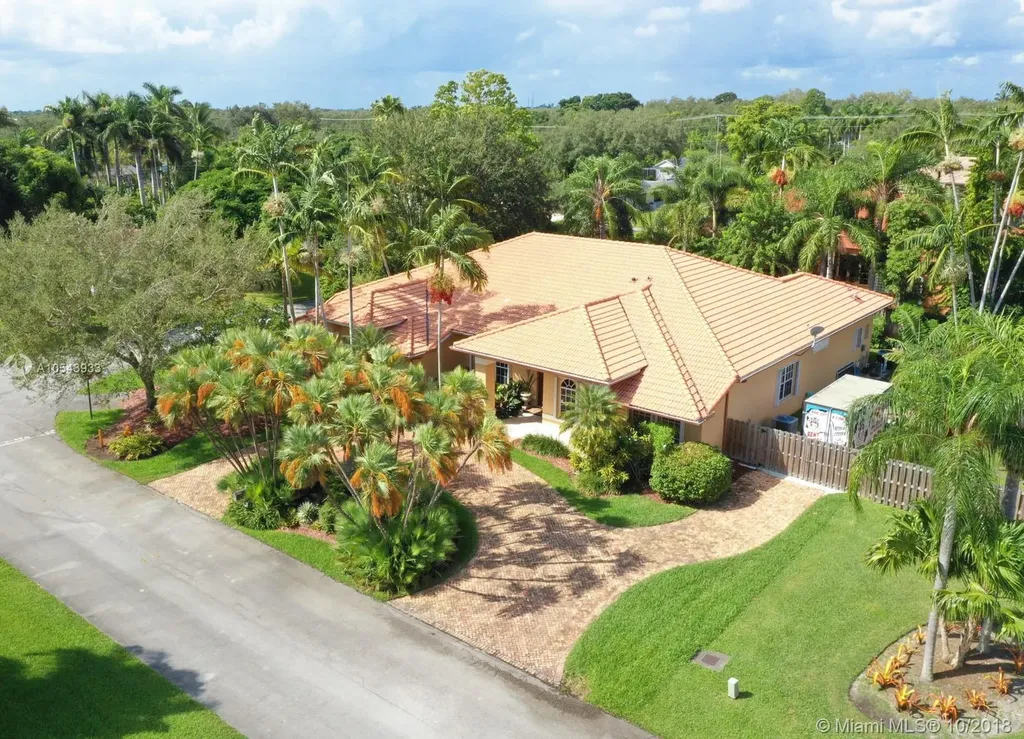 15720 SW 78th Avenue Palmetto Bay FL 33157