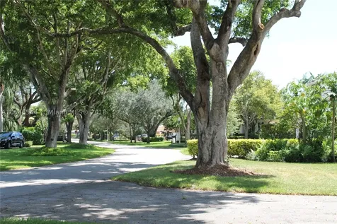 4122 Pinta Court Coral Gables FL 33146
