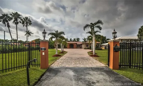 8220 Miller Drive Miami FL 33155