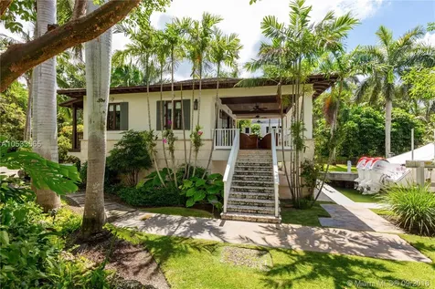 700 Casuarina Concourse Coral Gables FL 33143