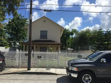 160 NW 27th Street Miami FL 33127