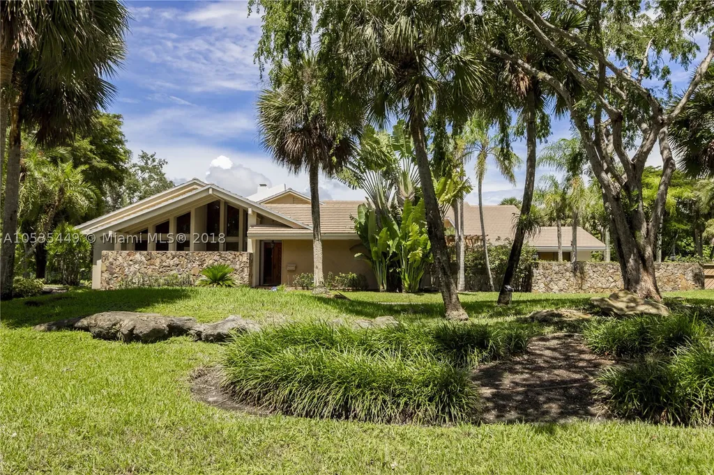 6755 SW 133rd Terrace Pinecrest FL 33156