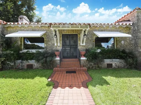 902 S Greenway Drive Coral Gables FL 33134