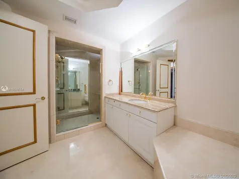 445 Grand Bay Drive Key Biscayne FL 33149