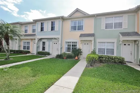 16650 Hemingway Drive Weston FL 33326