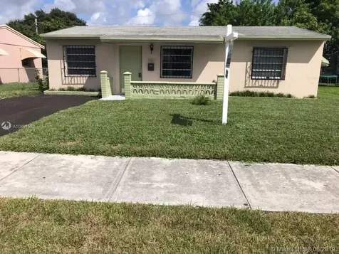 2411 Mayo Street Hollywood FL 33020
