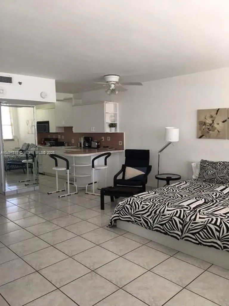 100 Lincoln Road Miami Beach FL 33139
