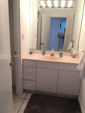 100 Lincoln Road Miami Beach FL 33139