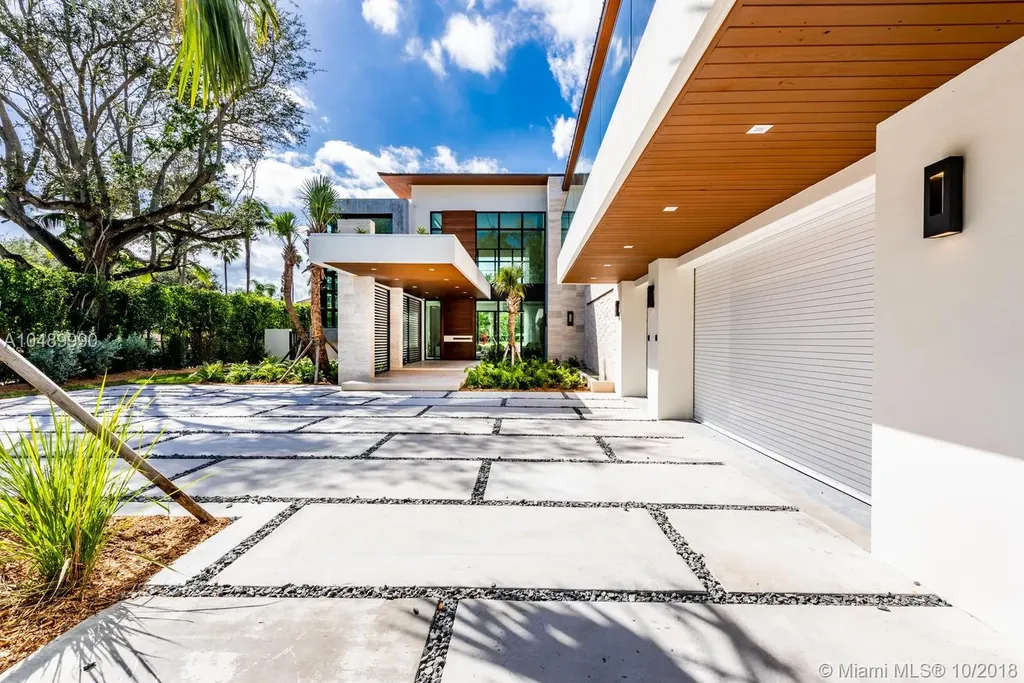 9236 SW 57th Avenue Pinecrest FL 33156