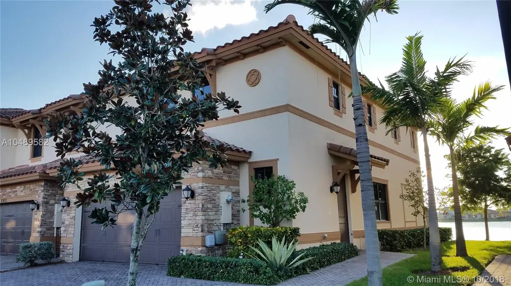 8423 Lakeview Trail Parkland FL 33076