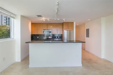 7939 East Drive North Bay Village FL 33141
