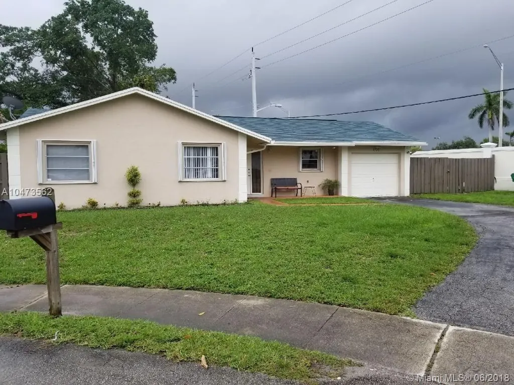 8720 NW 46th Street Lauderhill FL 33351