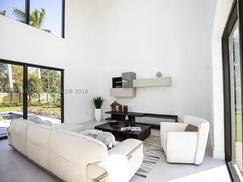 9139 SW 69th Court Pinecrest FL 33156