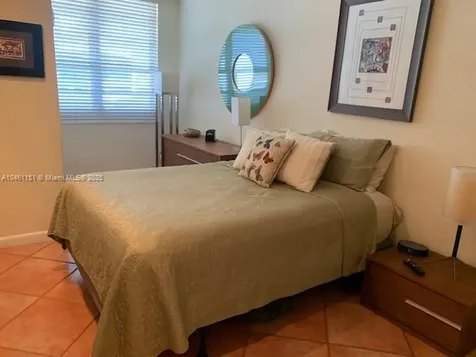 100 Lincoln Road Miami Beach FL 33139