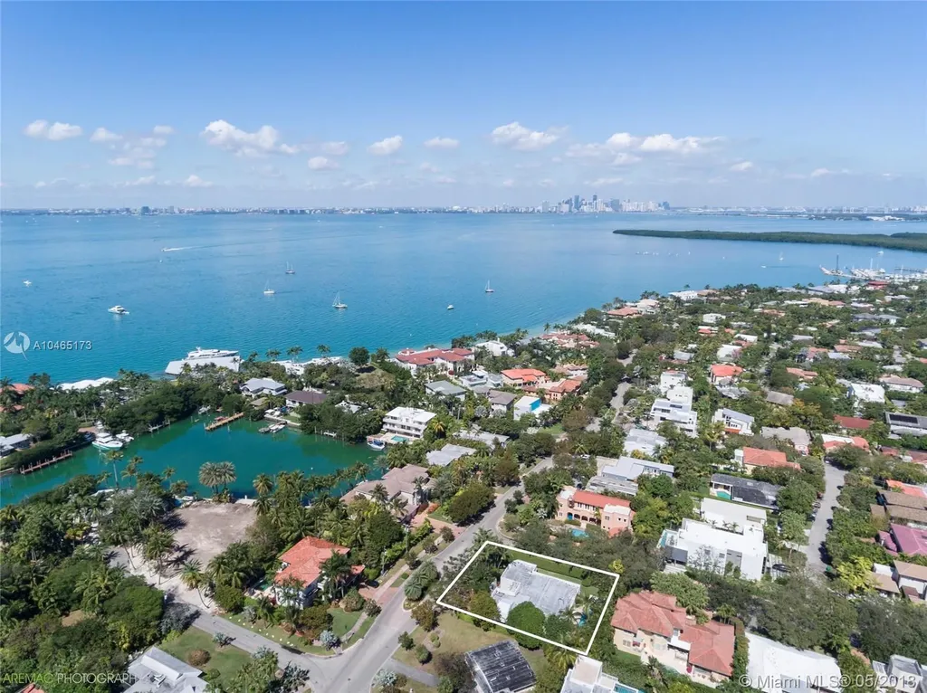 571 Harbor Drive Key Biscayne FL 33149