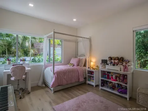 620 NE 52nd Street Miami FL 33137